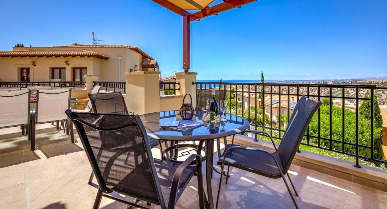 Modern Apartment Nz11 Large Balconies With Sea And Mountain Views Kouklia Buitenkant foto