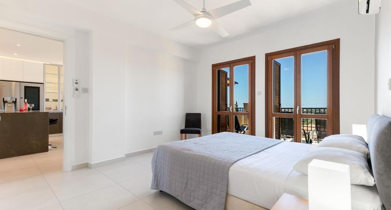 Modern Apartment Nz11 Large Balconies With Sea And Mountain Views Kouklia Buitenkant foto