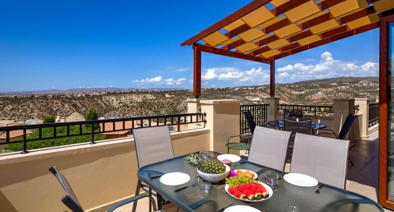 Modern Apartment Nz11 Large Balconies With Sea And Mountain Views Kouklia Buitenkant foto